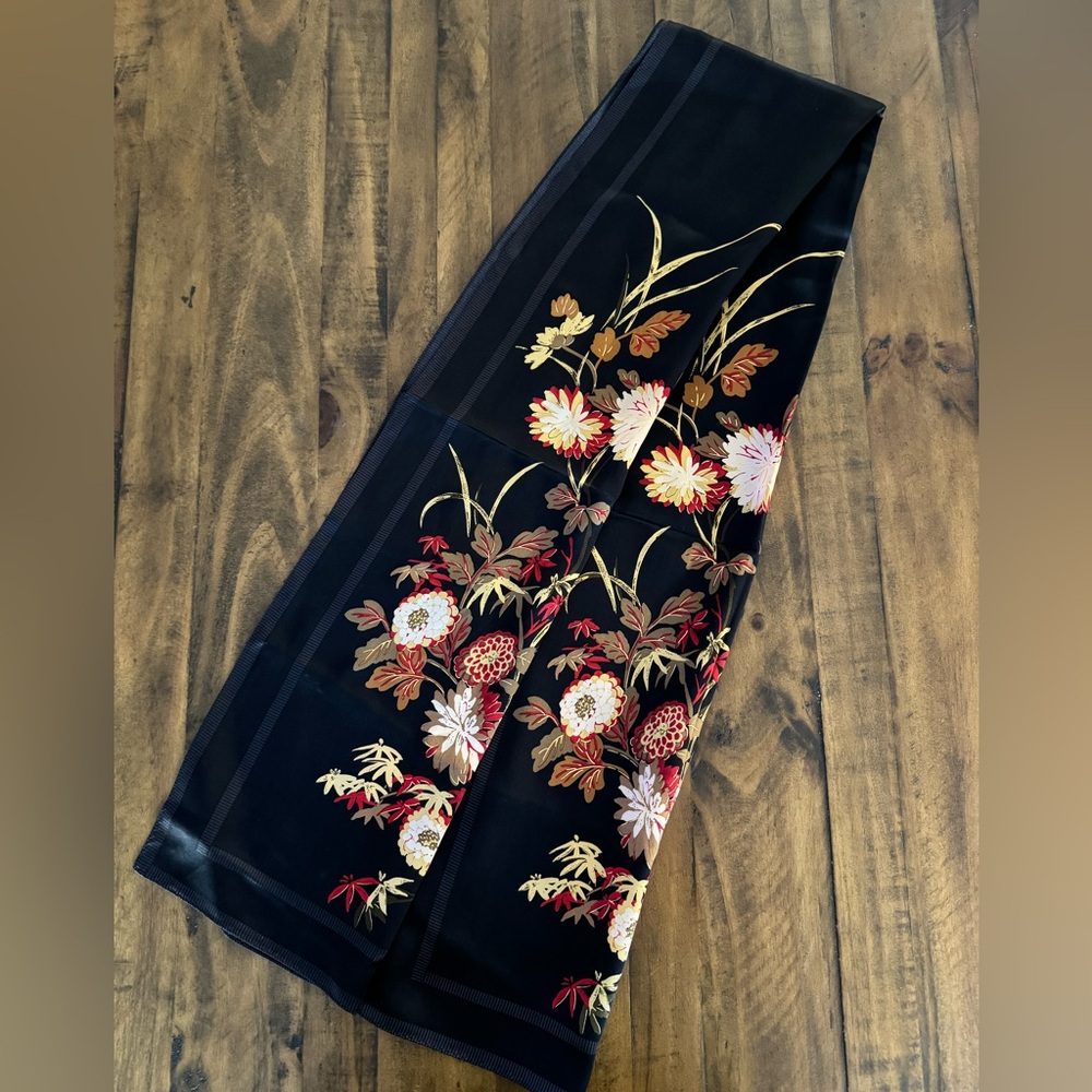 Talbots Silk Scarf - Picture 5 of 6